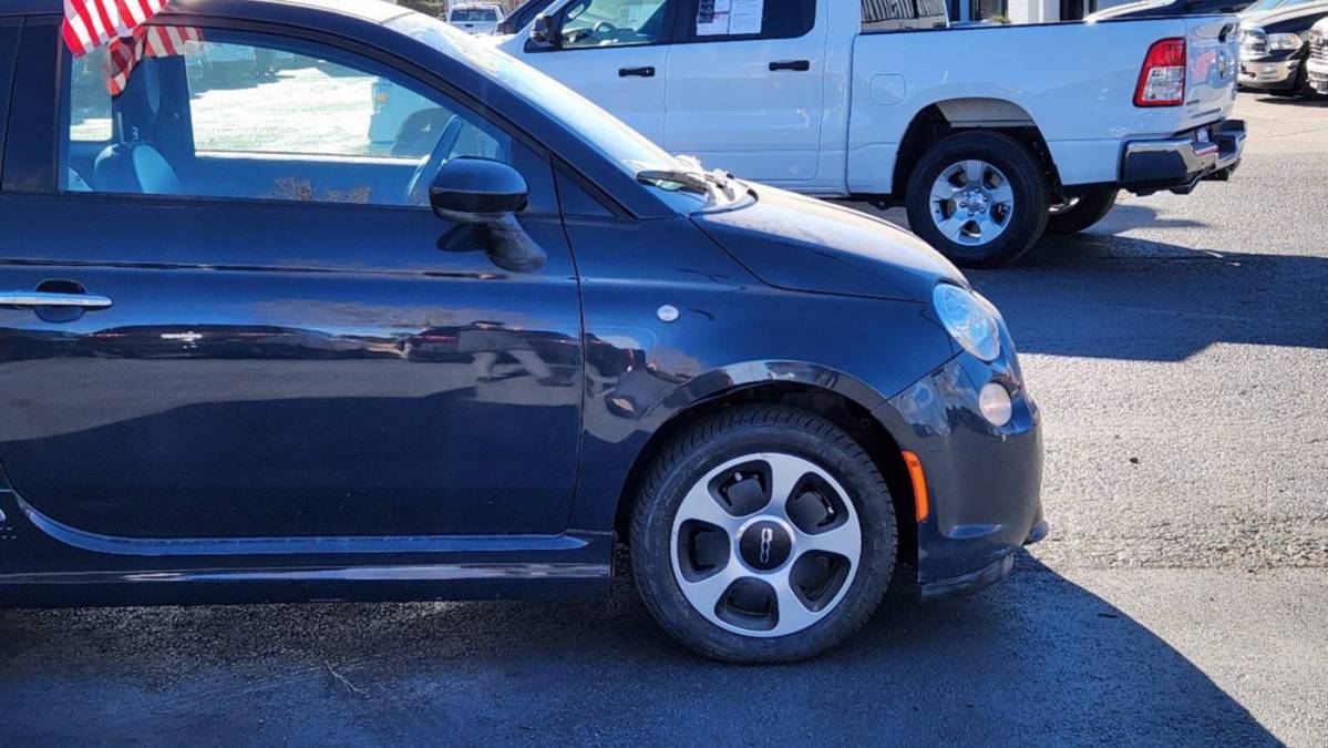 2017 Fiat 500e 3C3CFFGE5HT699239