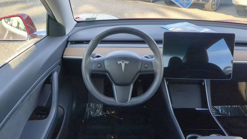 2018 Tesla Model 3 5YJ3E1EBXJF145984