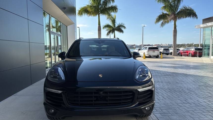 2018 Porsche Cayenne WP1AE2A28JLA72435