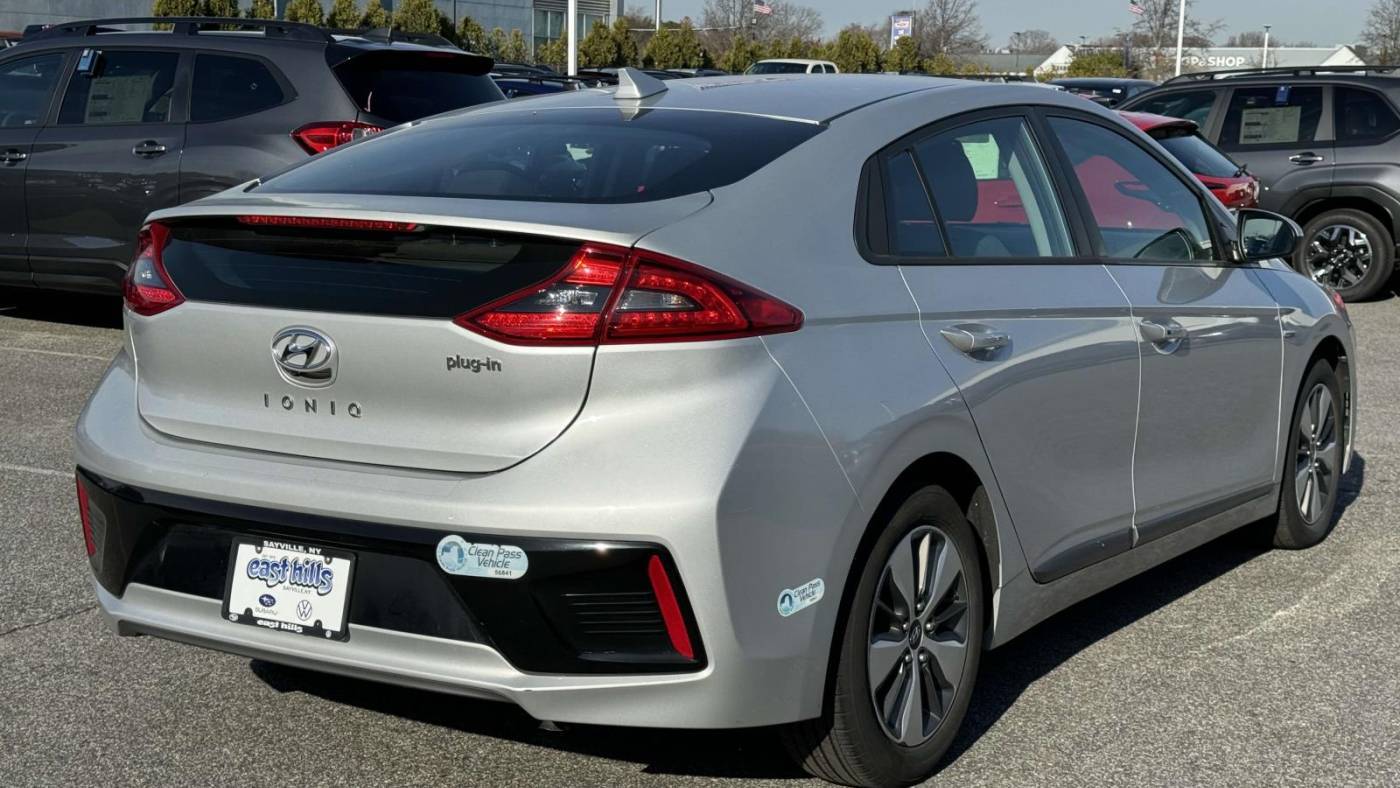 2019 Hyundai IONIQ KMHC65LD4KU156752