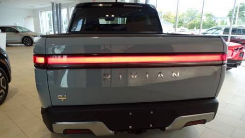 2022 Rivian R1T 7FCTGAAA0NN009937