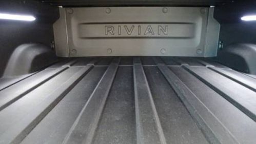 2022 Rivian R1T 7FCTGAAA0NN009937