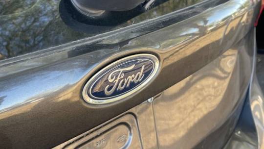 2016 Ford Focus 1FADP3R44GL221376