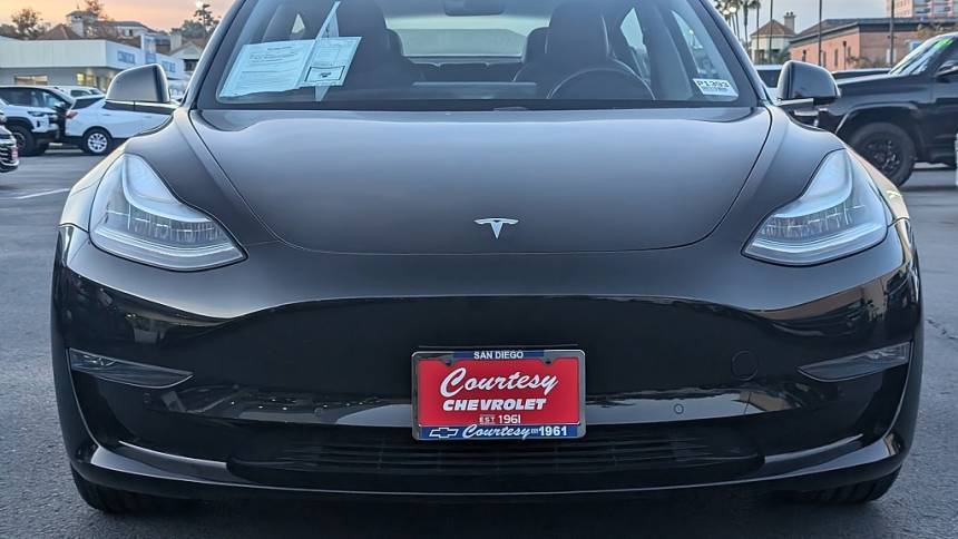 2018 Tesla Model 3 5YJ3E1EAXJF152800