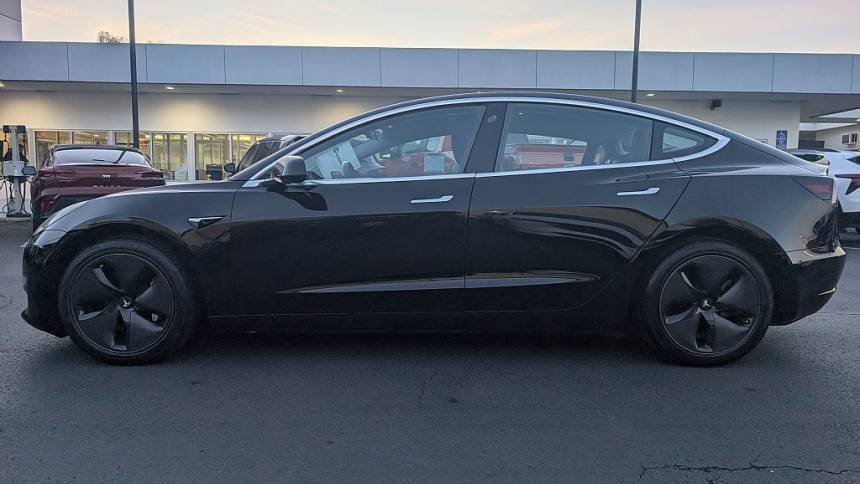 2018 Tesla Model 3 5YJ3E1EAXJF152800