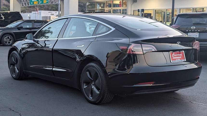 2018 Tesla Model 3 5YJ3E1EAXJF152800