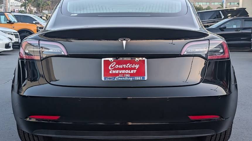 2018 Tesla Model 3 5YJ3E1EAXJF152800