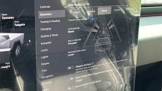 2024 Tesla Cybertruck 7G2CEHEE9RA032889