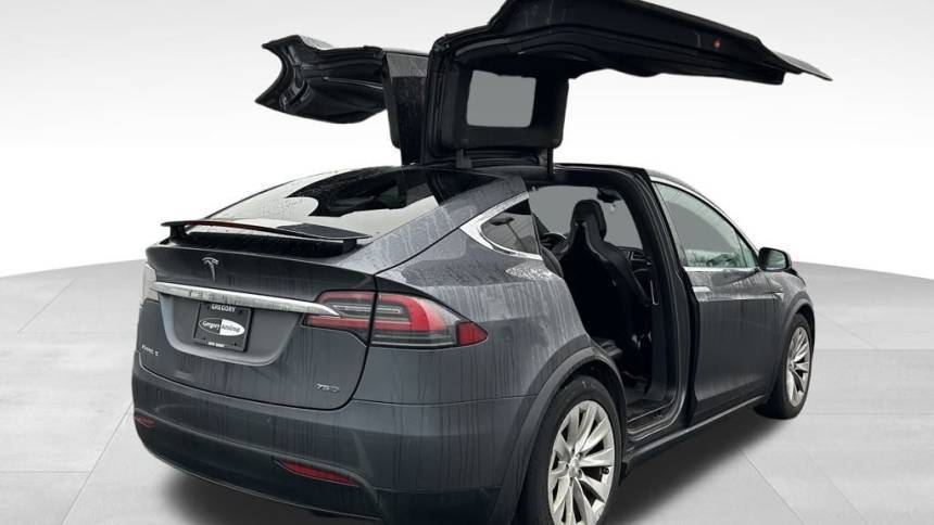 2016 Tesla Model X 5YJXCBE2XGF012275