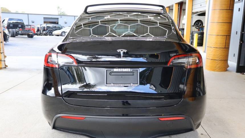 2021 Tesla Model Y 5YJYGDEE7MF152827