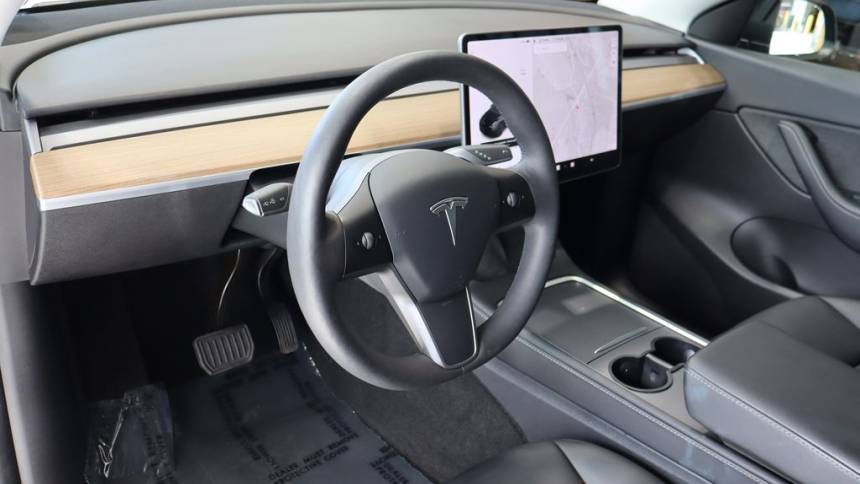 2021 Tesla Model Y 5YJYGDEE7MF152827