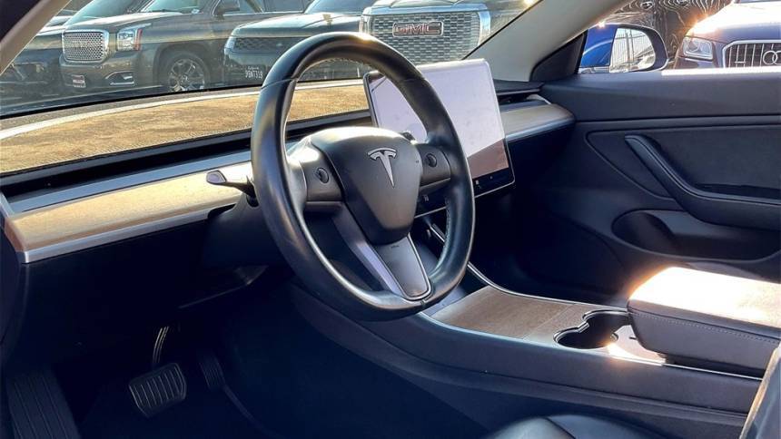 2019 Tesla Model 3 5YJ3E1EA0KF396747