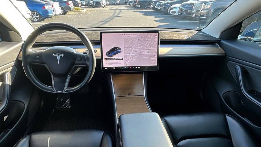 2019 Tesla Model 3 5YJ3E1EA0KF396747