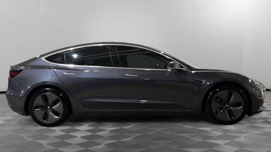 2018 Tesla Model 3 5YJ3E1EB4JF084857