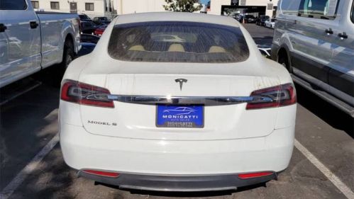 2013 Tesla Model S 5YJSA1CG9DFP15712