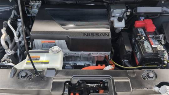 2022 Nissan LEAF 1N4AZ1CV1NC558166