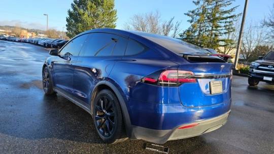 2022 Tesla Model X 7SAXCDE51NF360312