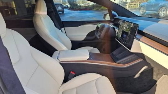 2022 Tesla Model X 7SAXCDE51NF360312