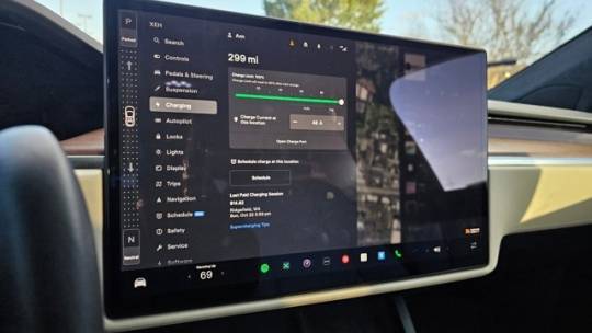 2022 Tesla Model X 7SAXCDE51NF360312