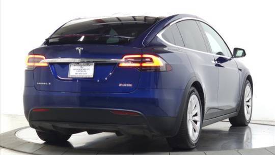 2016 Tesla Model X 5YJXCBE44GF028215