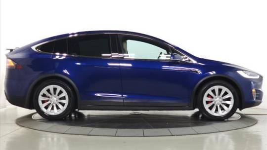 2016 Tesla Model X 5YJXCBE44GF028215