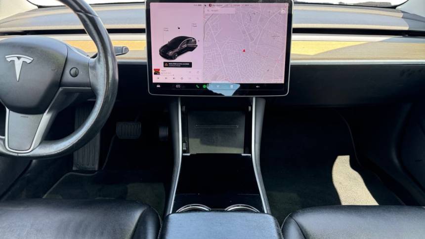 2019 Tesla Model 3 5YJ3E1EA1KF403852