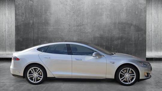 2015 Tesla Model S 5YJSA1H15FFP75915