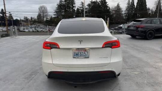 2020 Tesla Model Y 5YJYGDEE4LF056040