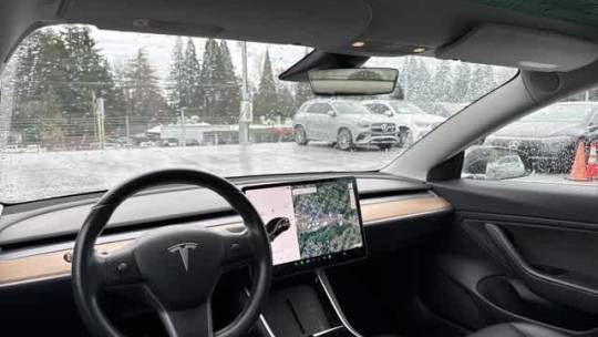 2019 Tesla Model 3 5YJ3E1EB3KF384603