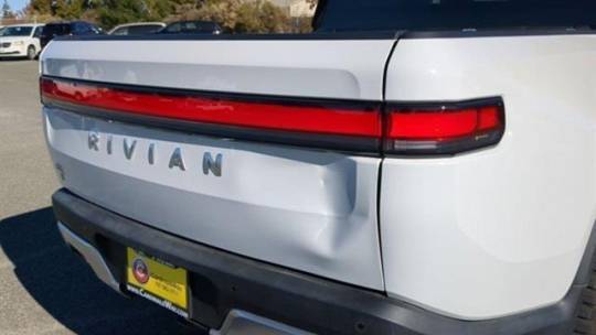 2023 Rivian R1T 7FCTGAAA9PN024066