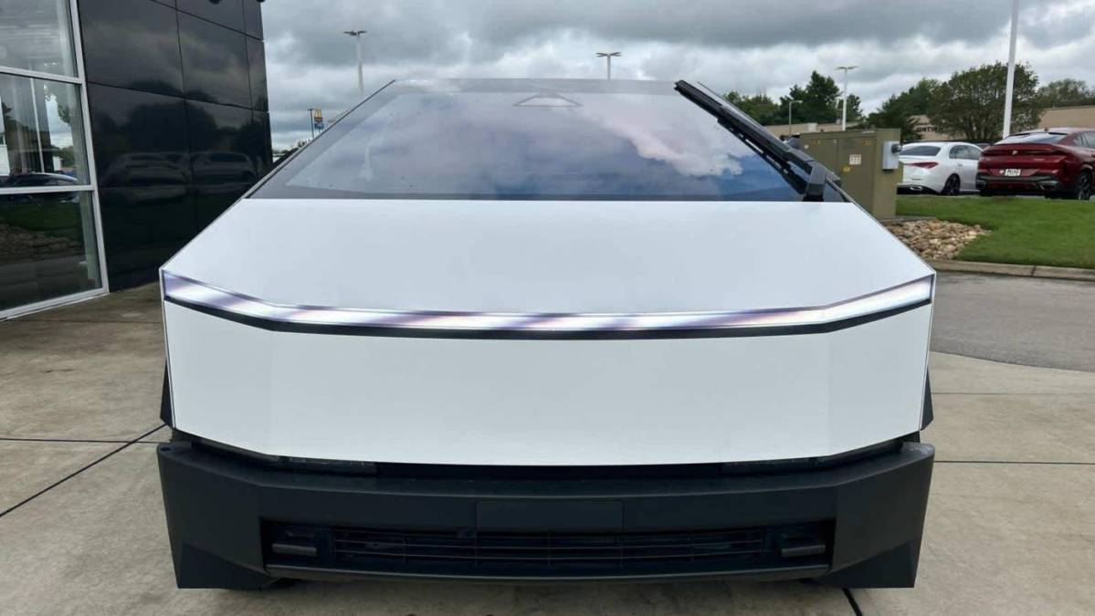 2024 Tesla Cybertruck 7G2CEHEE2RA018154