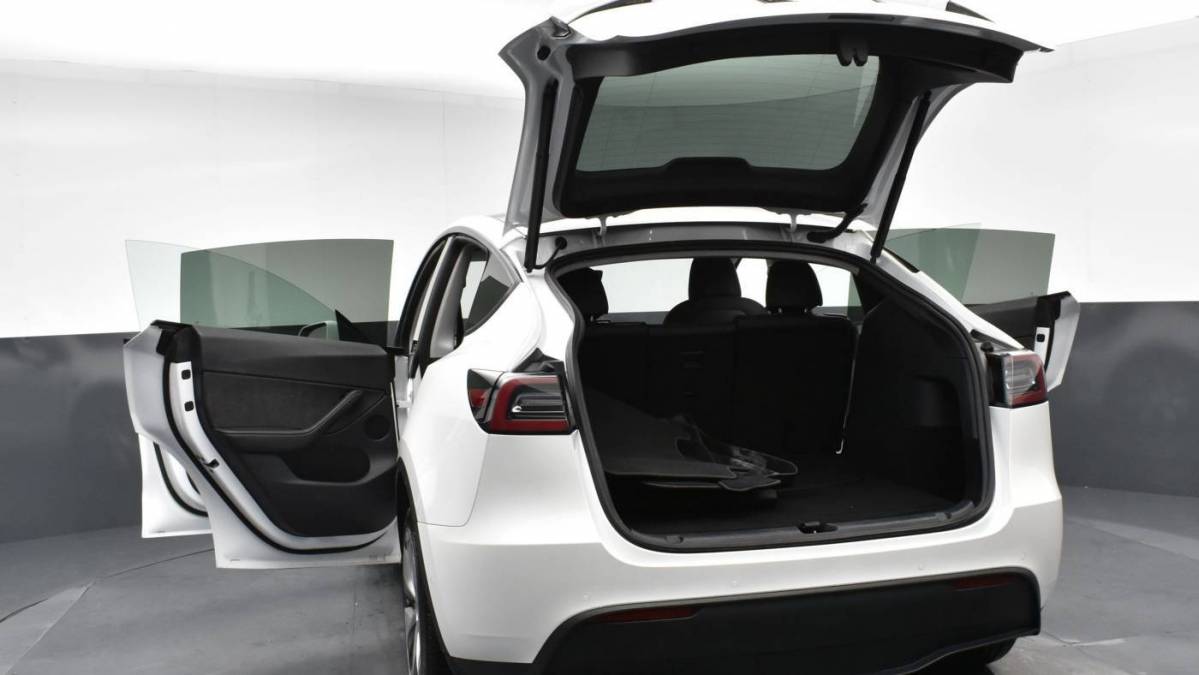 2020 Tesla Model Y 5YJYGDEE7LF012436