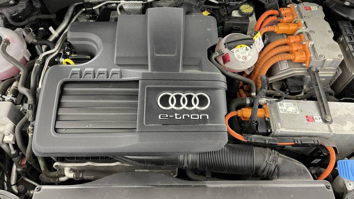 2016 Audi A3 Sportback e-tron WAUUPBFF8GA125284