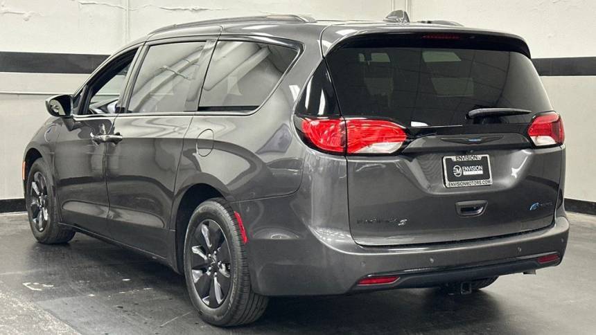 2019 Chrysler Pacifica Hybrid 2C4RC1H74KR657737