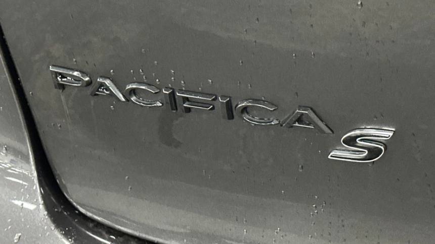 2019 Chrysler Pacifica Hybrid 2C4RC1H74KR657737