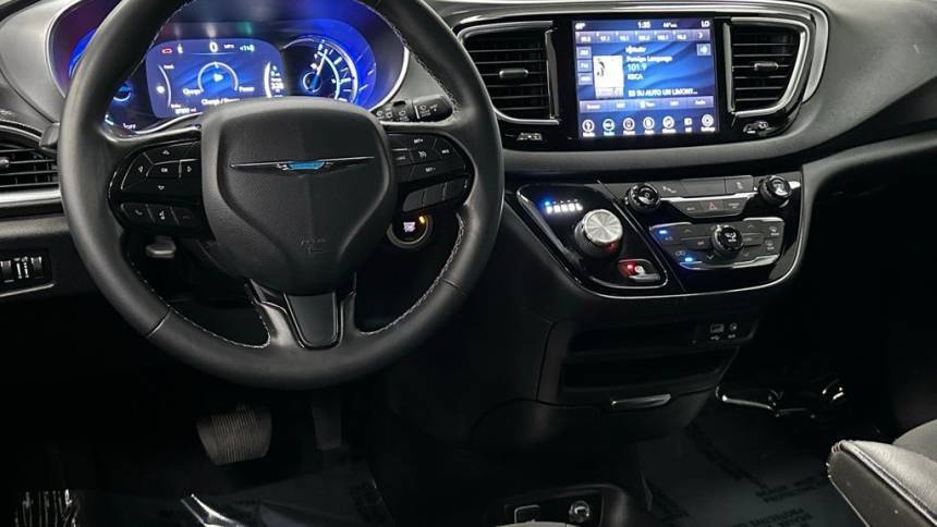 2019 Chrysler Pacifica Hybrid 2C4RC1H74KR657737