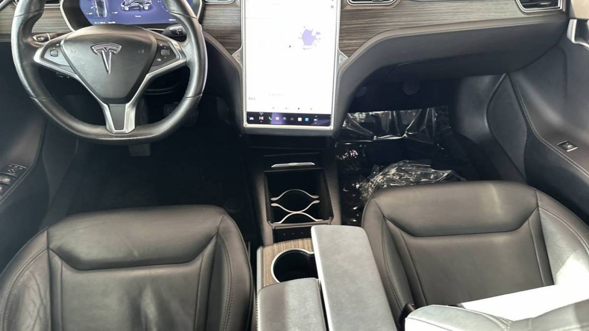 2016 Tesla Model S 5YJSA1E22GF149625