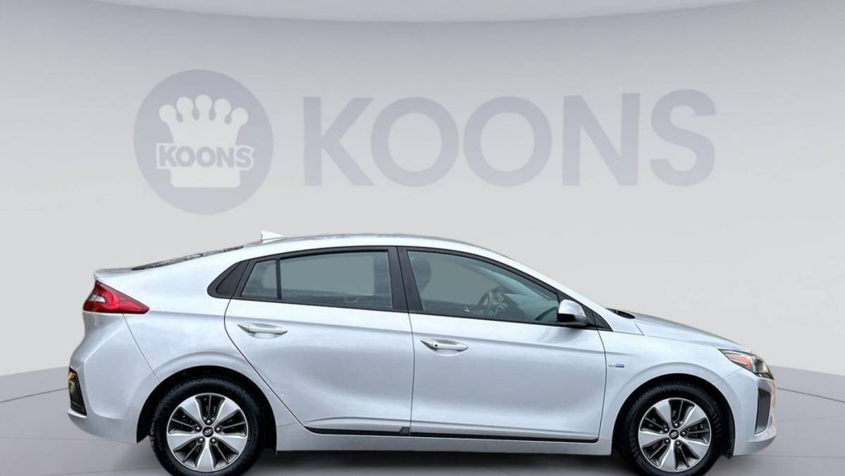 2019 Hyundai IONIQ KMHC65LD3KU157486