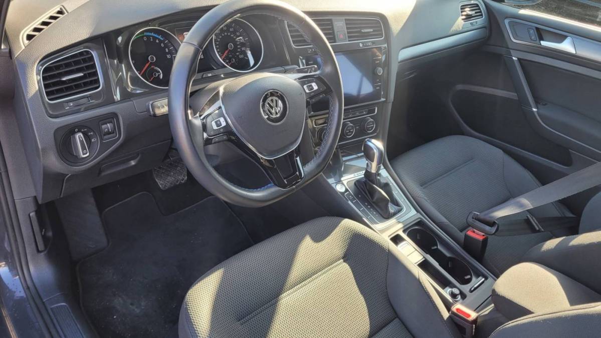 2019 Volkswagen e-Golf WVWKR7AU1KW915450