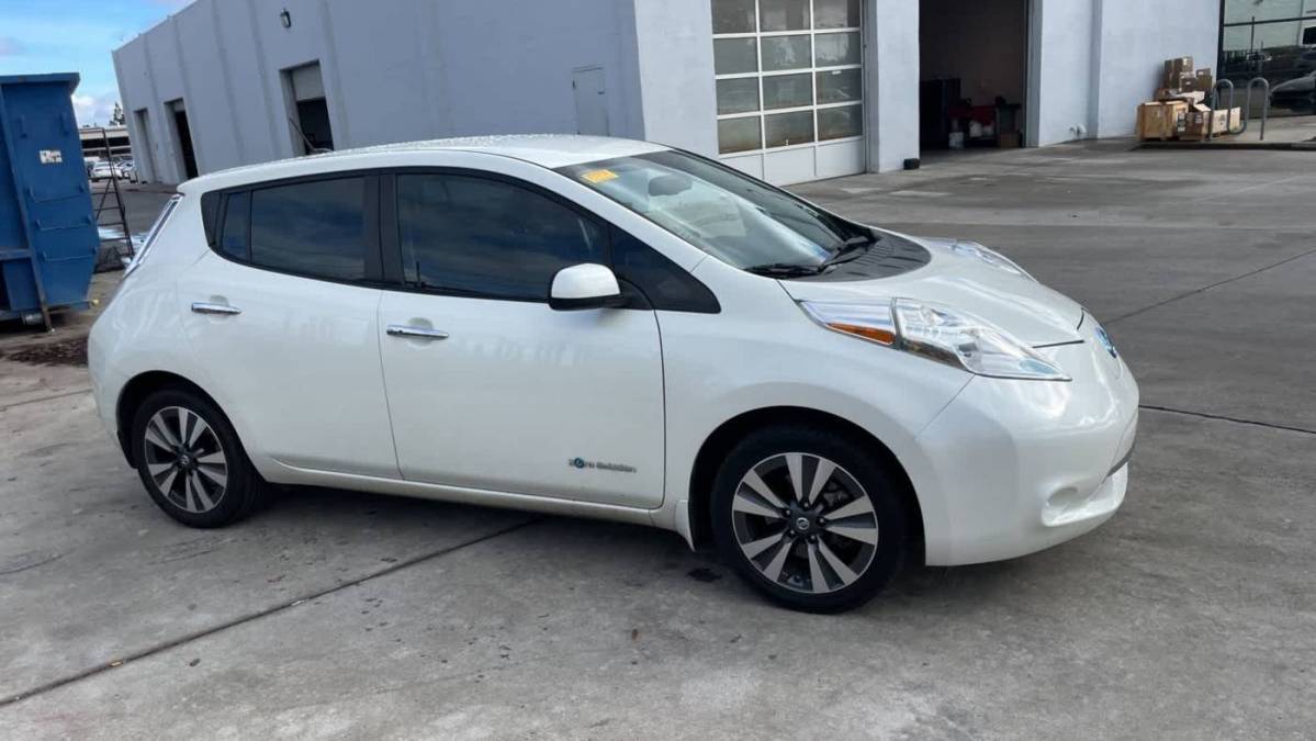 2017 Nissan LEAF 1N4BZ0CP1HC301383