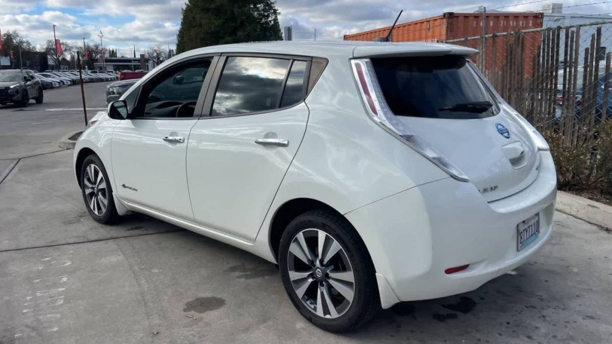 2017 Nissan LEAF 1N4BZ0CP1HC301383