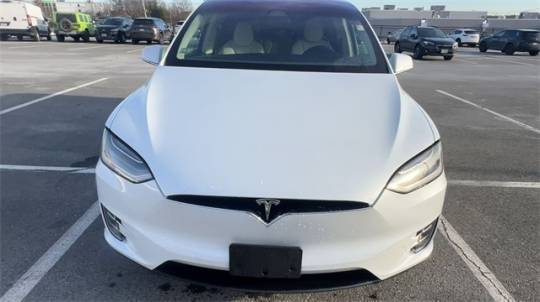 2018 Tesla Model X 5YJXCDE21JF133960