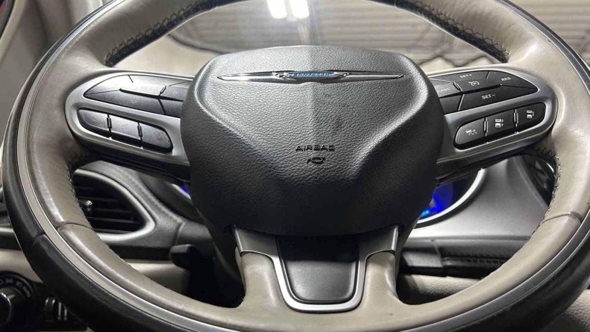 2018 Chrysler Pacifica Hybrid 2C4RC1N78JR229687