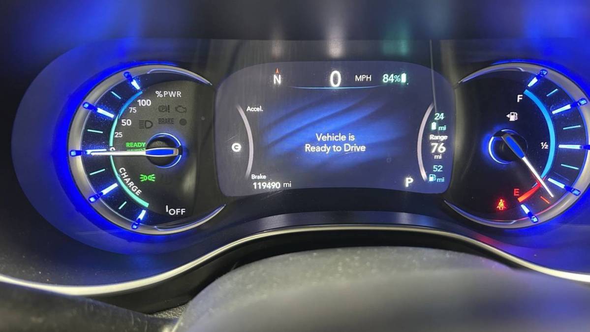 2018 Chrysler Pacifica Hybrid 2C4RC1N78JR229687