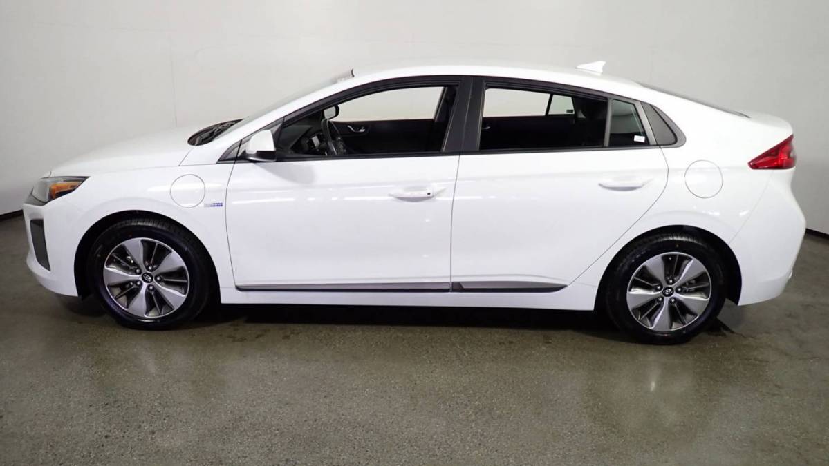 2019 Hyundai IONIQ KMHC65LD3KU164857