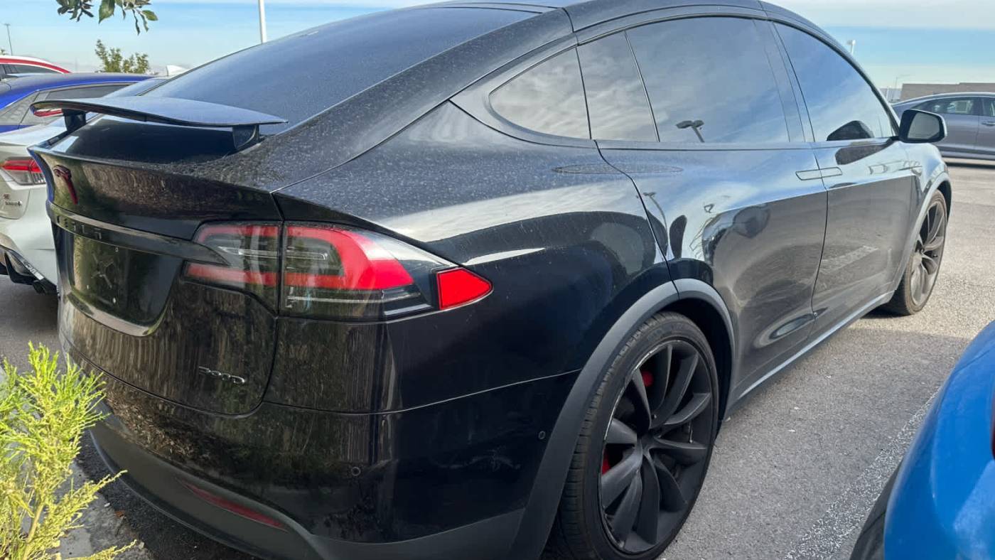 2016 Tesla Model X 5YJXCBE40GF005112