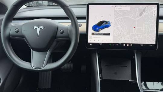 2019 Tesla Model 3 5YJ3E1EAXKF311834