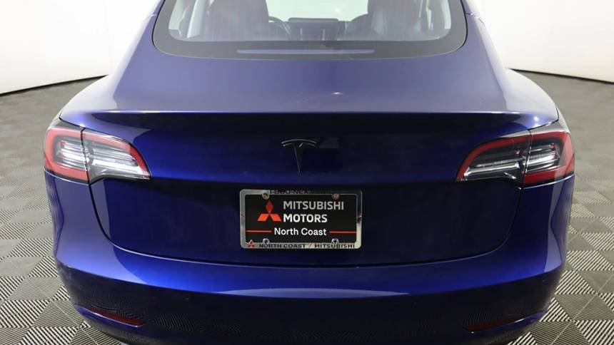 2018 Tesla Model 3 5YJ3E1EA1JF008164