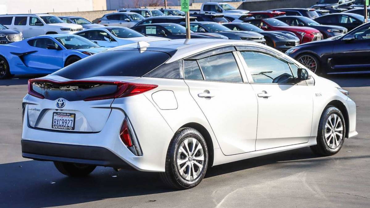 2021 Toyota Prius Prime JTDKAMFP3M3196909