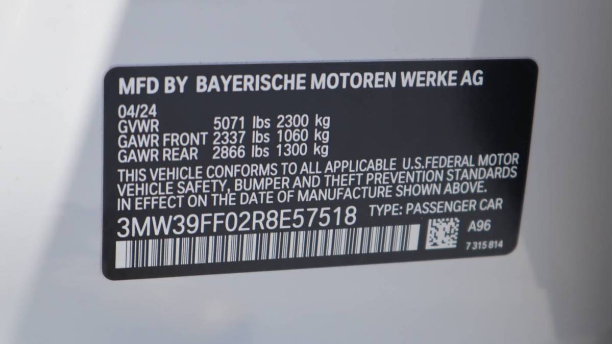 2024 BMW 3 Series 3MW39FF02R8E57518